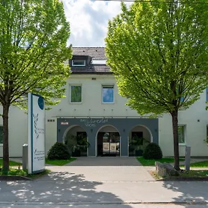 https://siddiqi-pension.com-bavaria.com