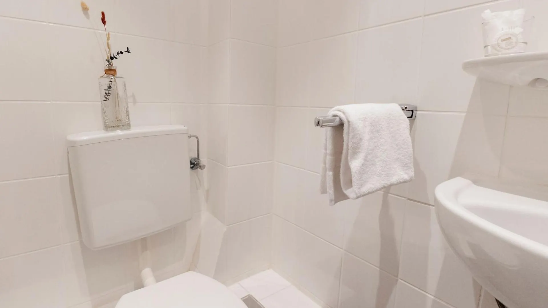Hotel Lux Munich 2*,  Germany
