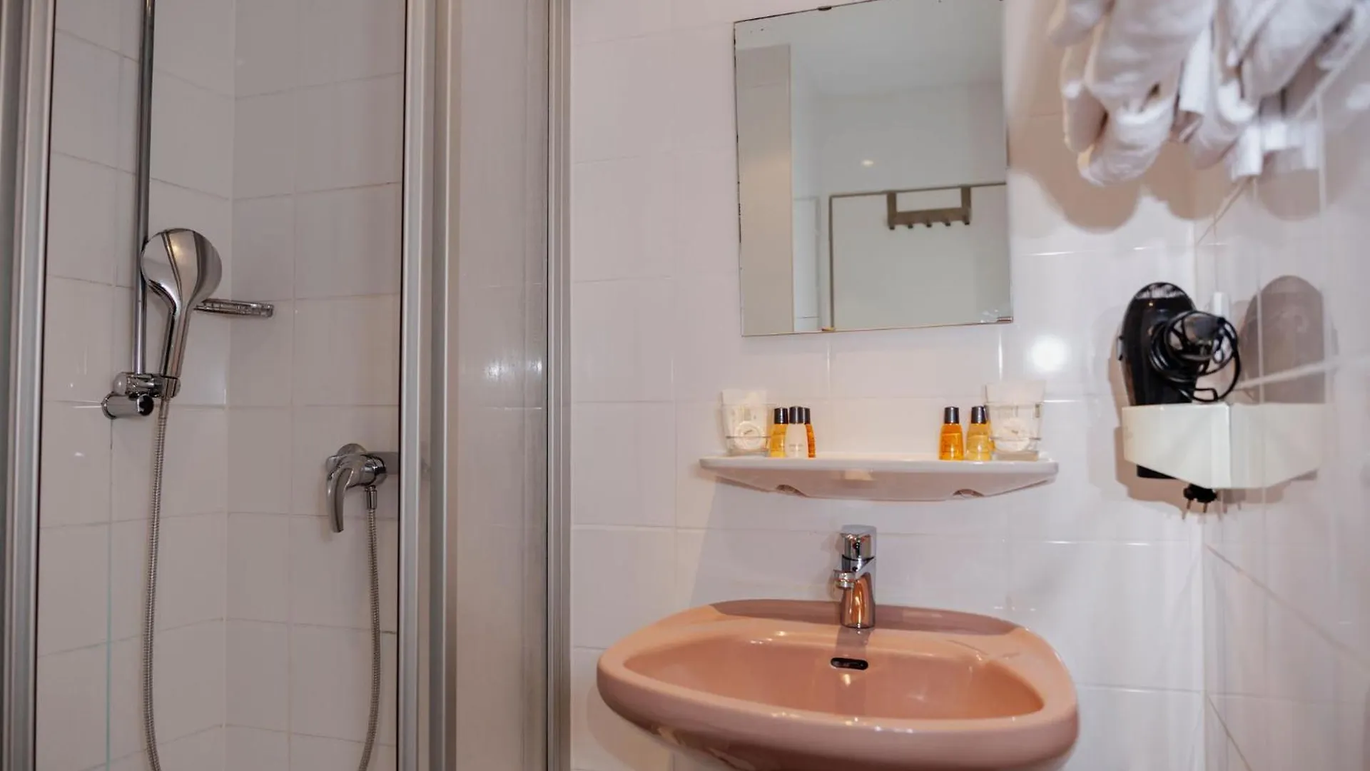 Hotel Lux Munich